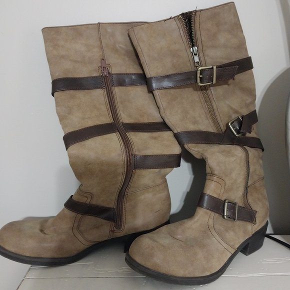 Shoes - Boots